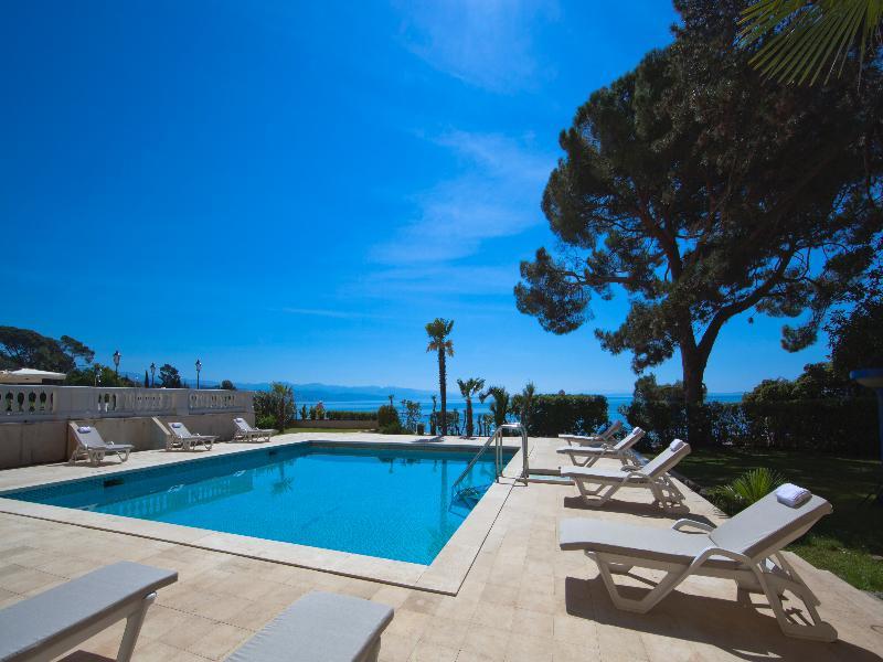 Villa Amalia - Liburnia (Adults Only) 오파티아 외부 사진